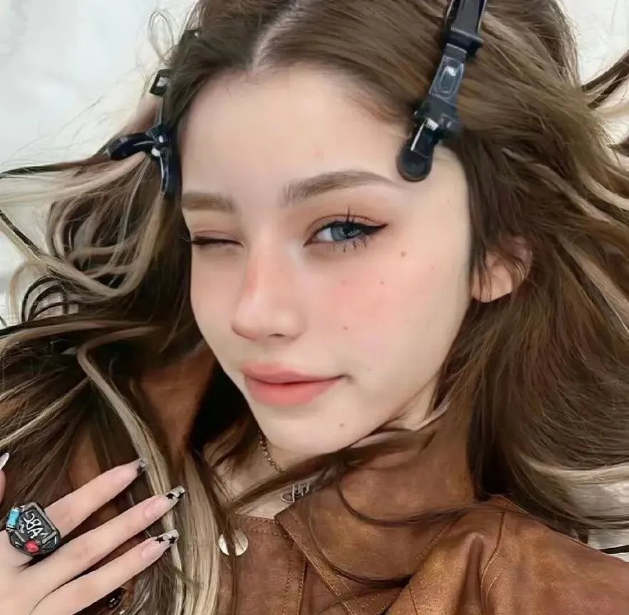 叶罗丽默水语